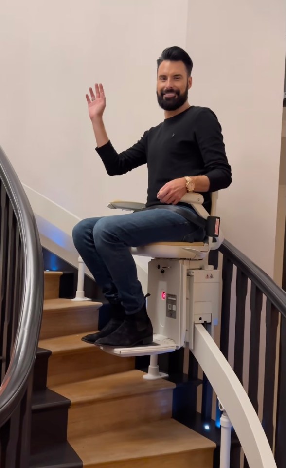 Rylan has a go on Eamonn Holmes's stair lift before Ruth got rid of it