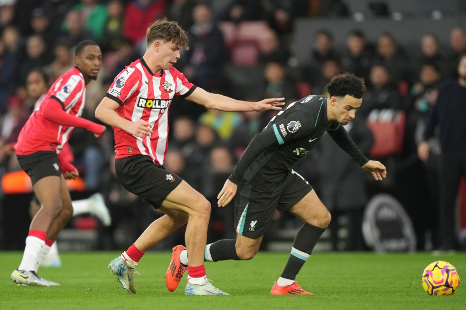 Tyler Dibling wears his socks very low when playing for Southampton