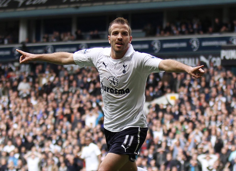 Rafael van der Vaart has claimed he would grow weed if he was not a footballer