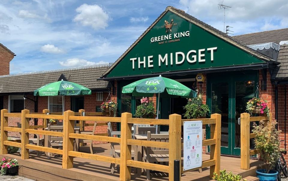 The Midget pub Abingdon is set to be given a new name over fears it is now offensive