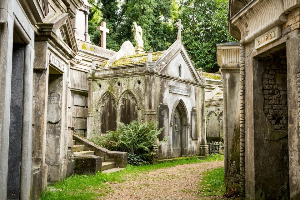 Highgate Cemetery graves and mausoleums.