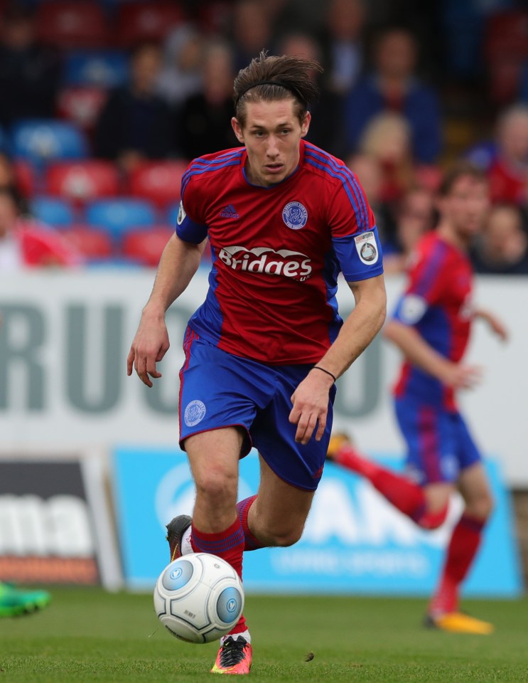 James playing for Aldershot Town in 2017