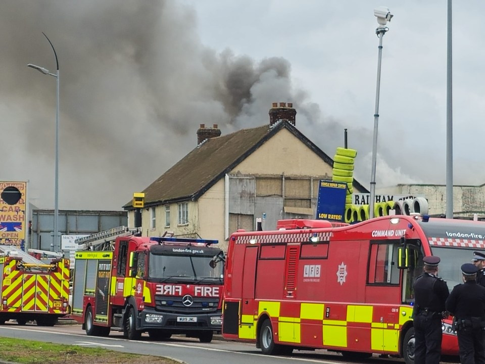 A whopping 20 fire engines have scrambled to a burning warehouse