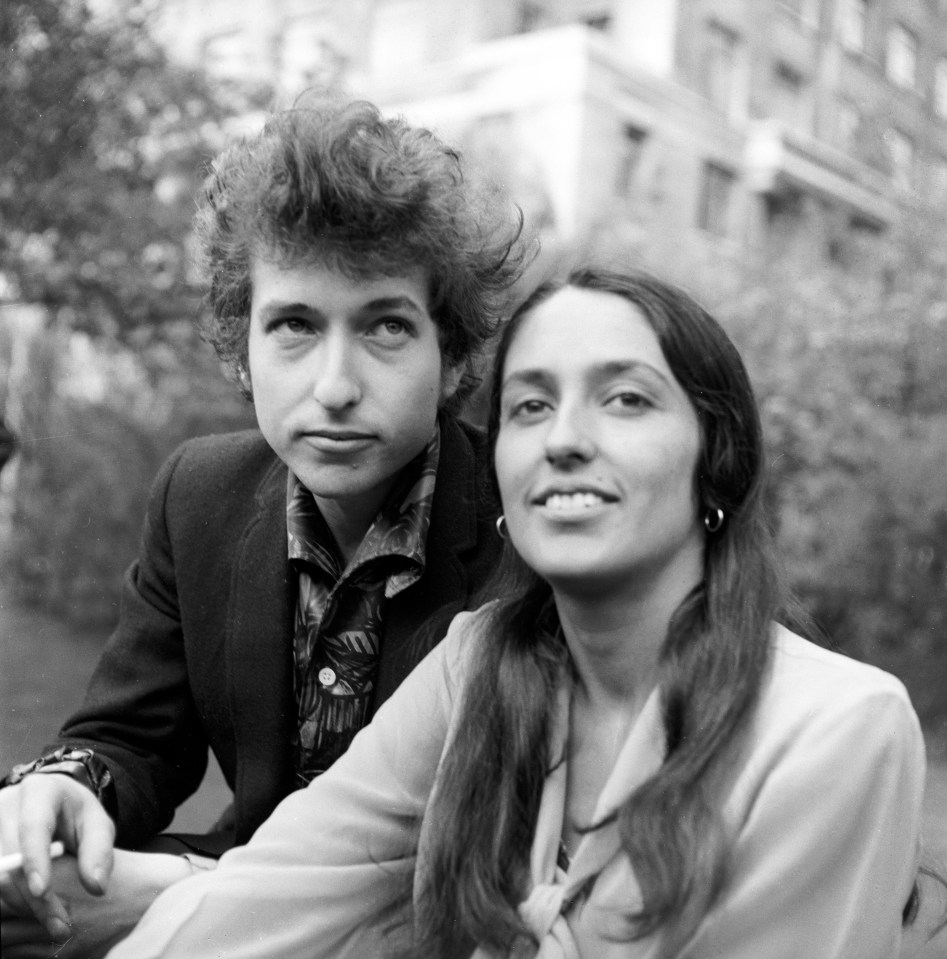 Bob Dylan and Joan Baez in London, 1965.