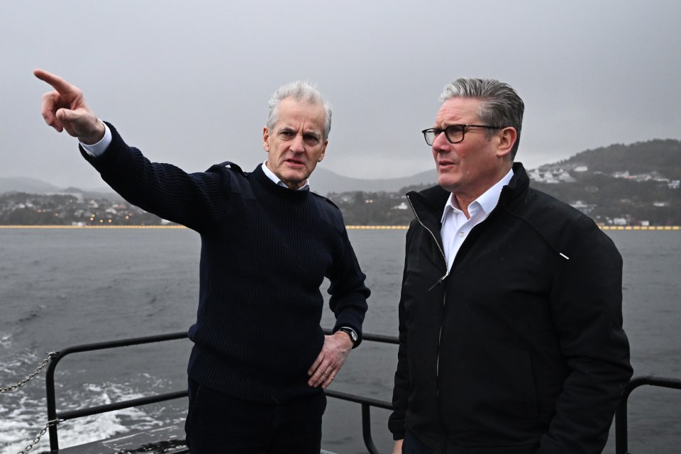 Keir Starmer travels with Norwegian Prime Minister Jonas Gahr Støre to Haakonsvern Naval Base