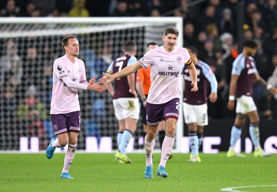 Mikkel Damsgaard scored Brentford's only goal