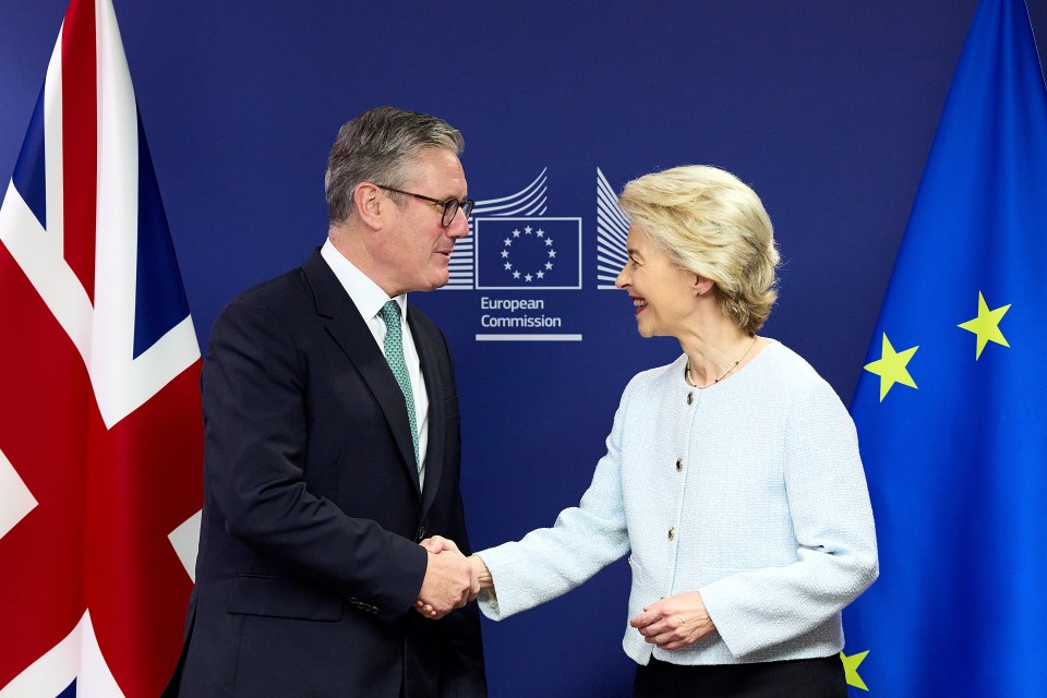 Keir Starmer and European Commission president Ursula von der Leyen