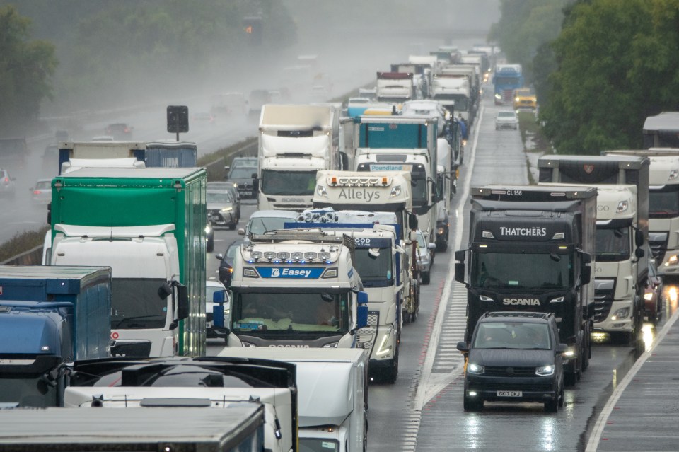 Drivers across the country have been warned of the exact dates they should avoid using major roads this Christmas