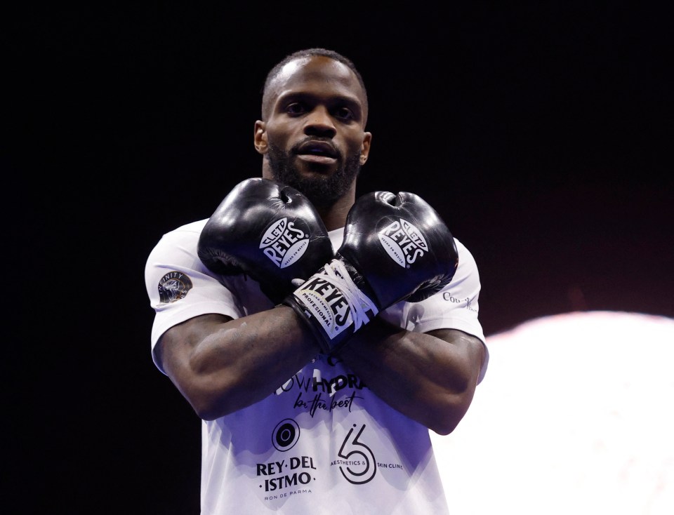 Ishmael Davis has taken on an undercard fight ahead of Usyk-Fury 2 with just a week's notice