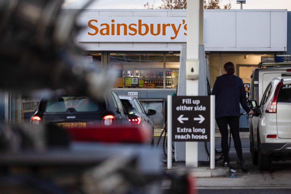 Ahead of the great Christmas getaway, the cheapest supermarket petrol stations across Britain have been revealed