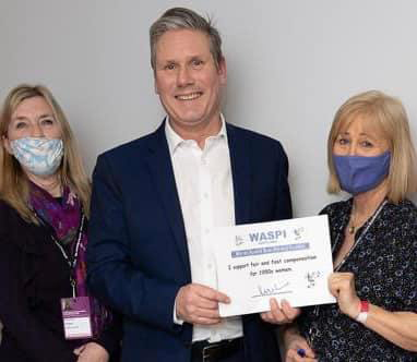 Sir Keir Starmer signs the pledge in 2018