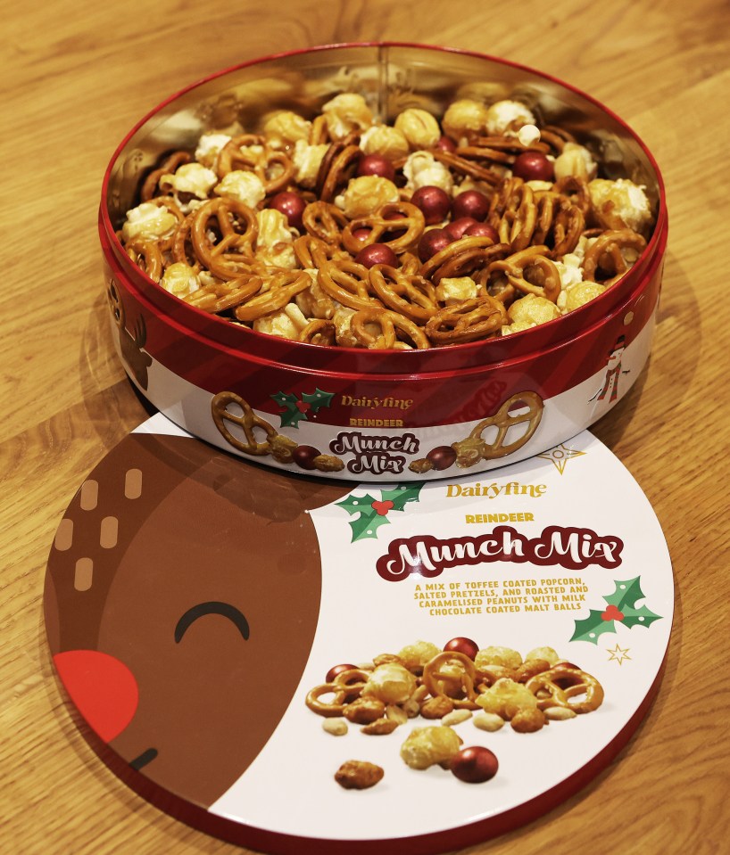 Aldi's Dairyfine Reindeer Munch Mix has less variety than the M&S version