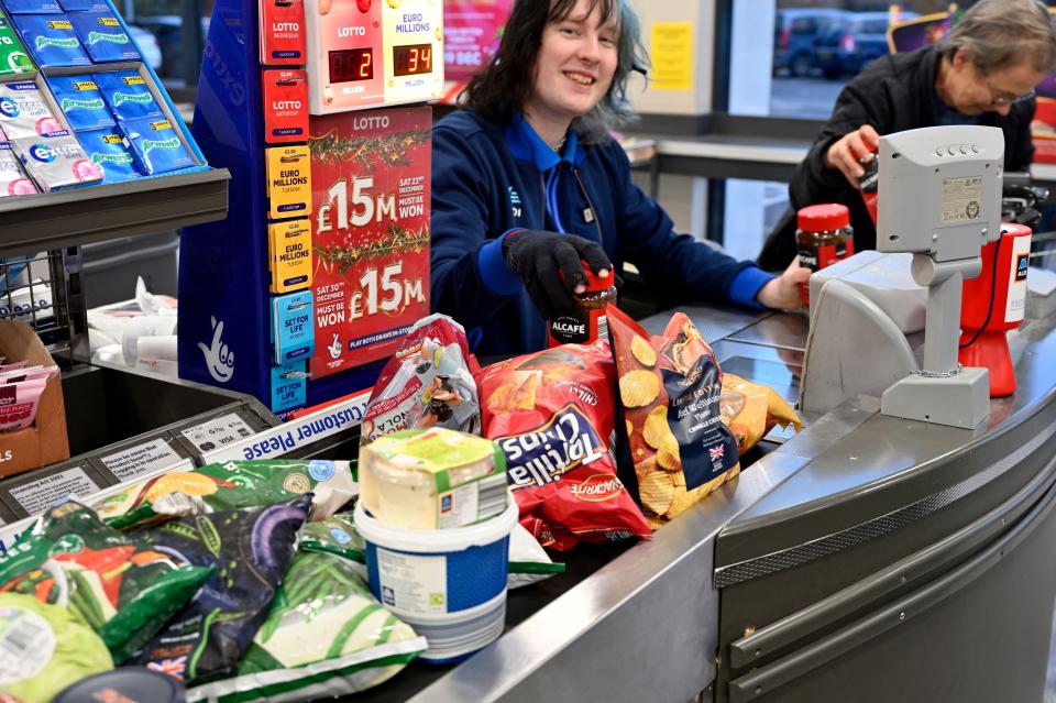 Aldi has revealed the quietest days shoppers should visit their branches this Christmas