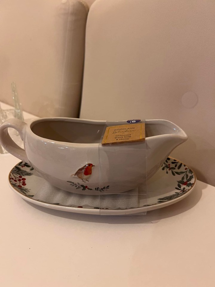 The gravy boat has been reduced from £6