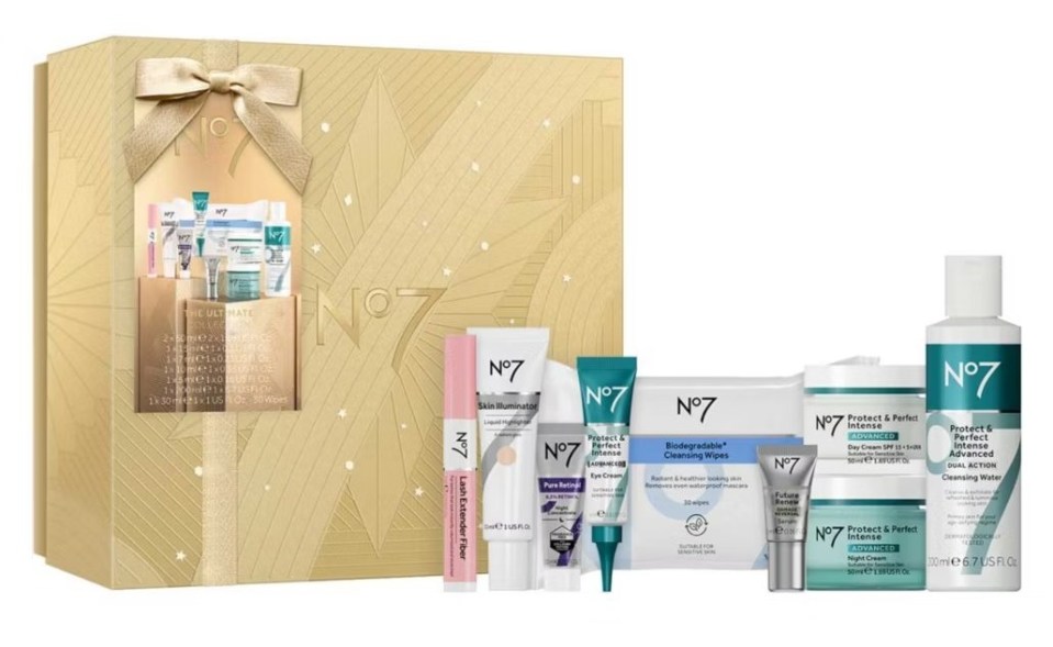 Save £46 on the No7 Ultimate Beauty 9-piece gift set