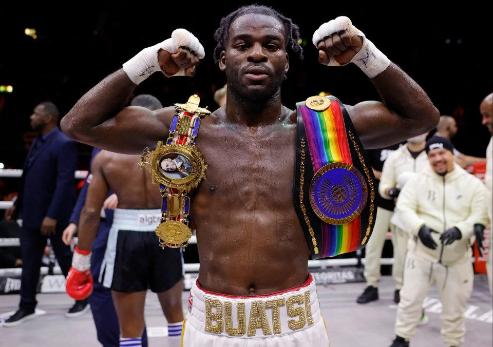 Joshua Buatsi will face Callum Smith for an interim light-heavyweight world title