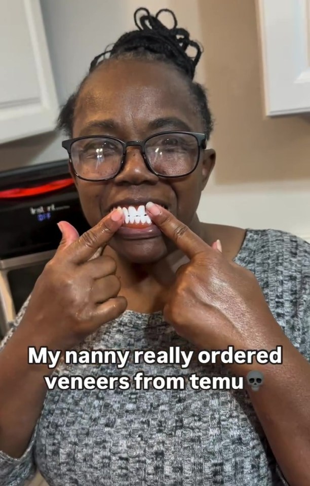 The online shopper had to hold the teeth in place with her fingers