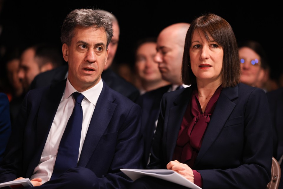 Energy Secretary Ed Miliband and Chancellor Rachel Reeves at Sir Keir’s speech