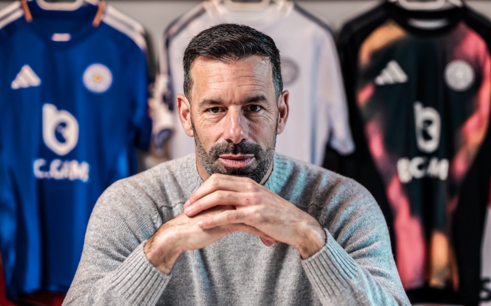 EINDHOVEN, NETHERLANDS - NOVEMBER 29: Leicester City unveil their new manager Ruud van Nistelrooy on November 29, 2024 in Eindhoven, Netherlands. (Photo by Plumb Images/Leicester City FC via Getty Images)