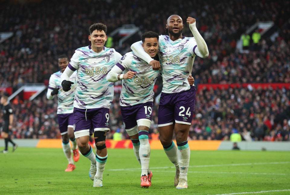 Justin Kluivert celebrates