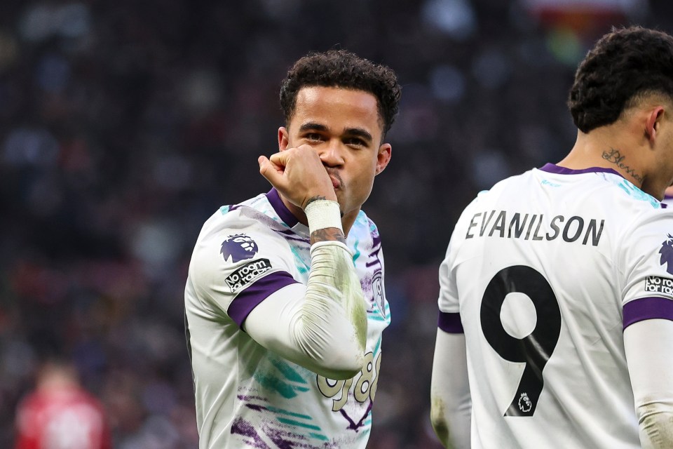 Justin Kluivert celebrates