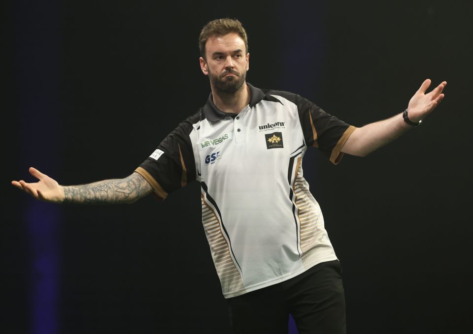 Ross Smith is set to take part in the World Darts Championship