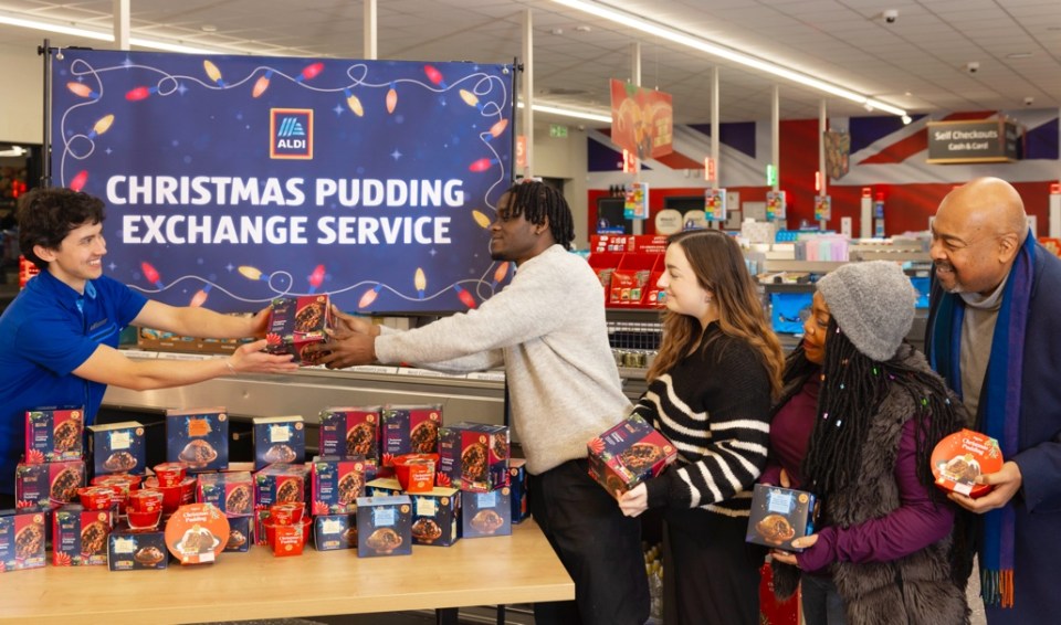 Aldi Christmas pudding exchange service.