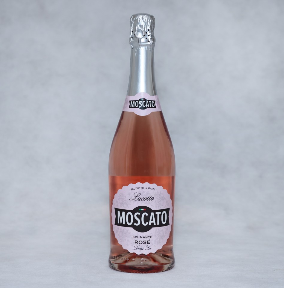 Rose drinkers will get onboard with this Moscato