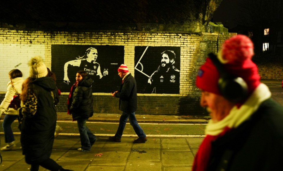 A new mural has been hand painted outside the Emirates Stadium