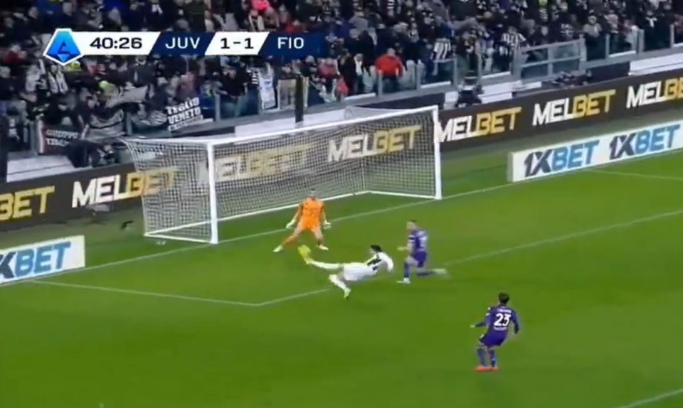 David De Gea pulled off a stunning save to stop Juventus going ahead