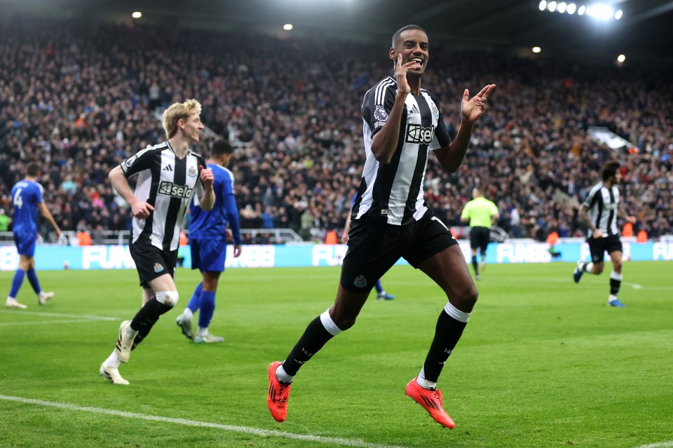 Alexander Isak celebrates bagging the third Newcastle goals