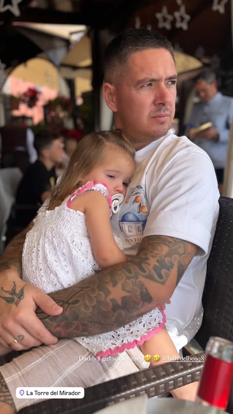 She shared a snap of Billy with their daughter