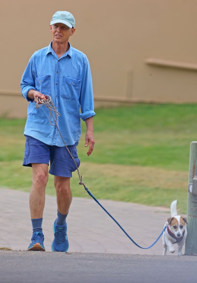 Yahoo Serious looked so different with a bald head while on an outing