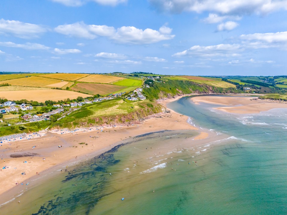 Bigbury is a great family-friendly beach, as you can roll a pram straight onto the beach and there are facilities nearby, including cafes and toilets