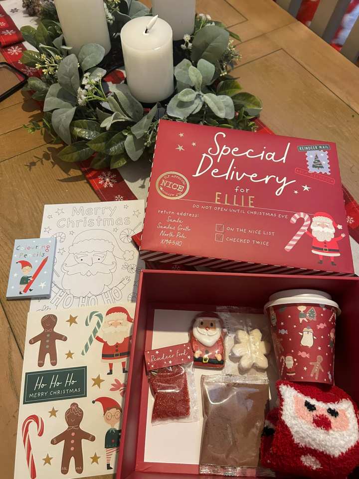 Parents are racing to B&M for this amazing Christmas Eve box