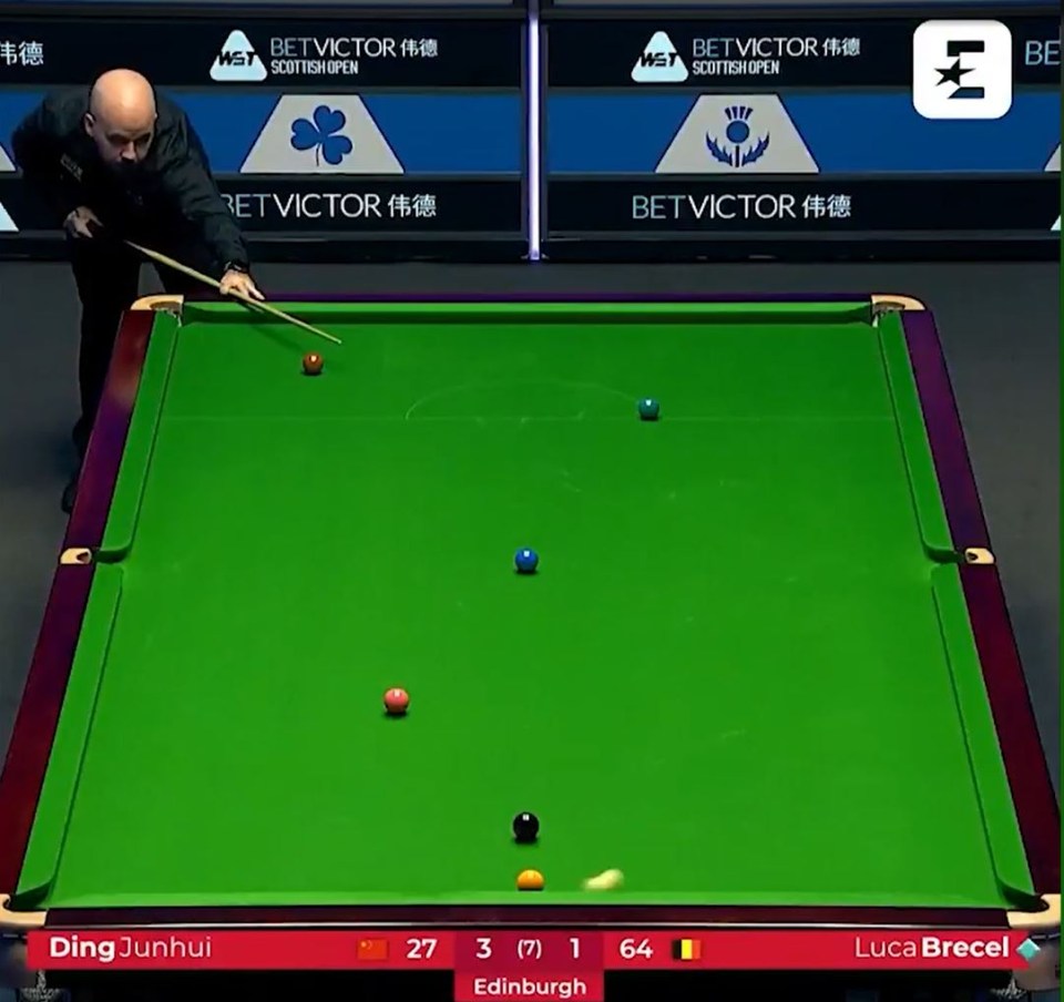 Snooker match between Ding Junhui and Luca Brecel.