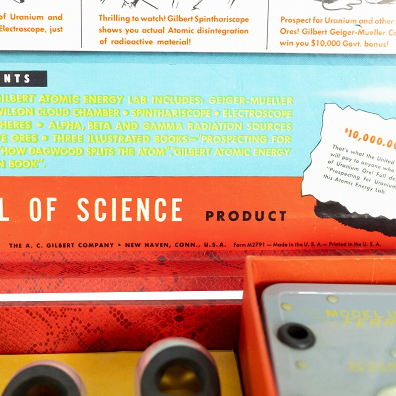 The list of parts that come with the kit – including a Geiger counter and a cloud chamber