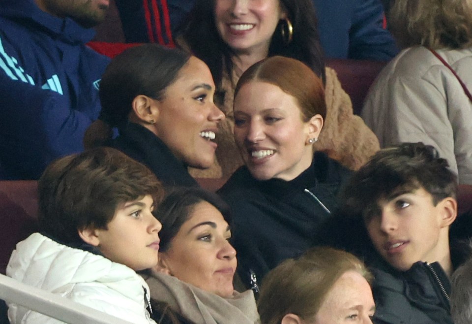 Alex Scott watched last night’s action alongside Jess Glynne