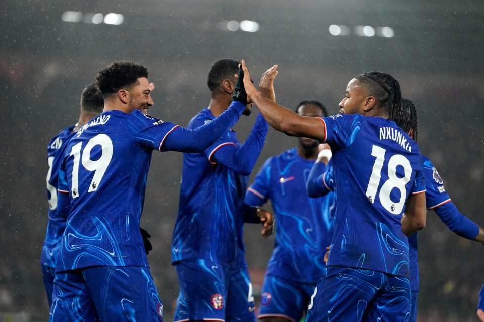 Chelsea cruised to a 5-1 win over Southampton