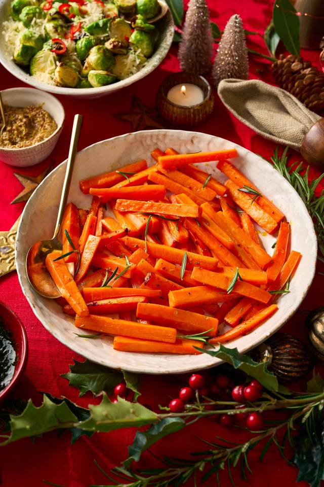 These rosemary carrots are a quick and perfect side dish