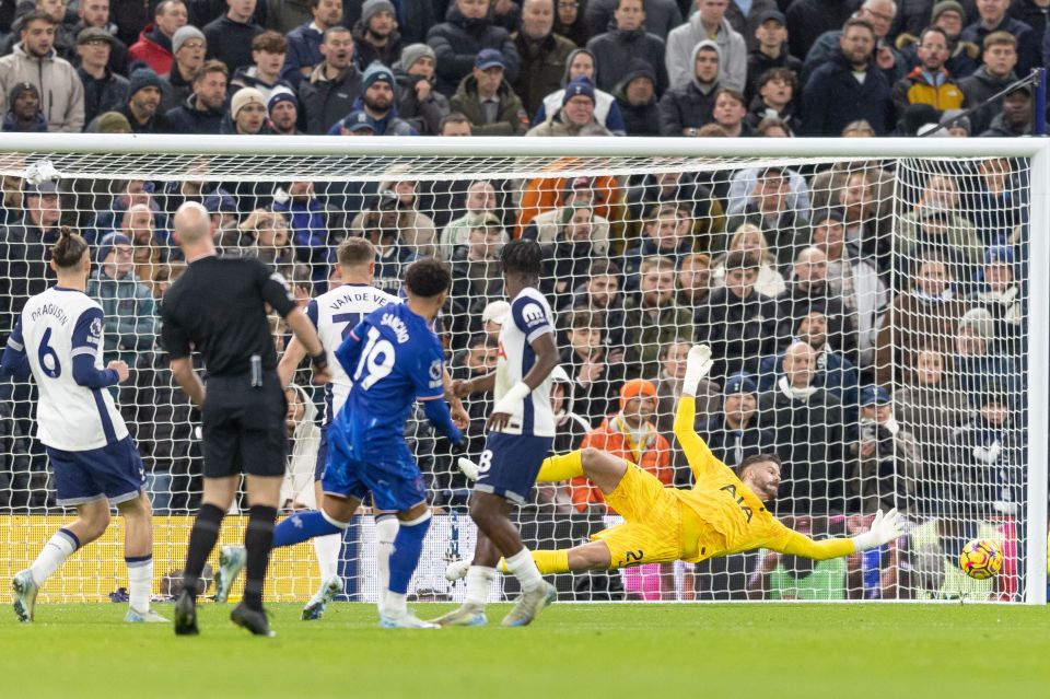 Jadon Sancho sparked the Blues' comeback with this 18th-minute goal