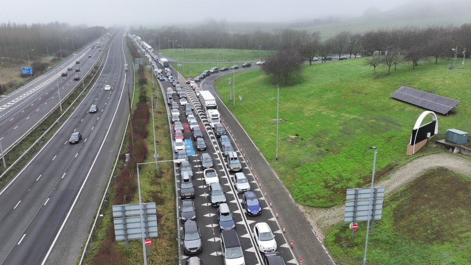 Travellers using the Eurotunnel to travel between Folkestone and Calais were subject to major delays