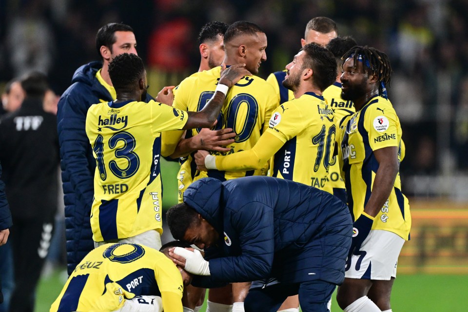 Rodrigo Becao's late strike sparked wild scenes among Fenerbache players and coaching staff