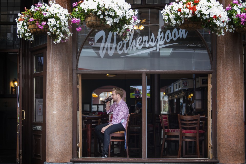 The foodie isn't the only one who confessed to bringing their own condiments to the pub