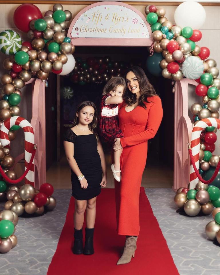 Tamara Ecclestone and her kids will be spending Christmas in Switzerland