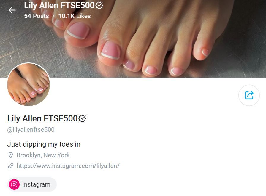 Lily said that it was actually her nail technician who told the singer she could rake in a good chunk of cash selling pics of her toes on the adults-only site