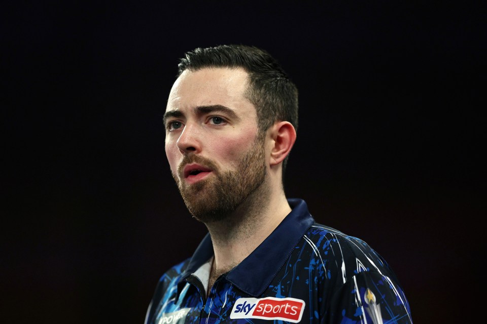 Humphries suffered a shock loss to Peter Wright on Sunday