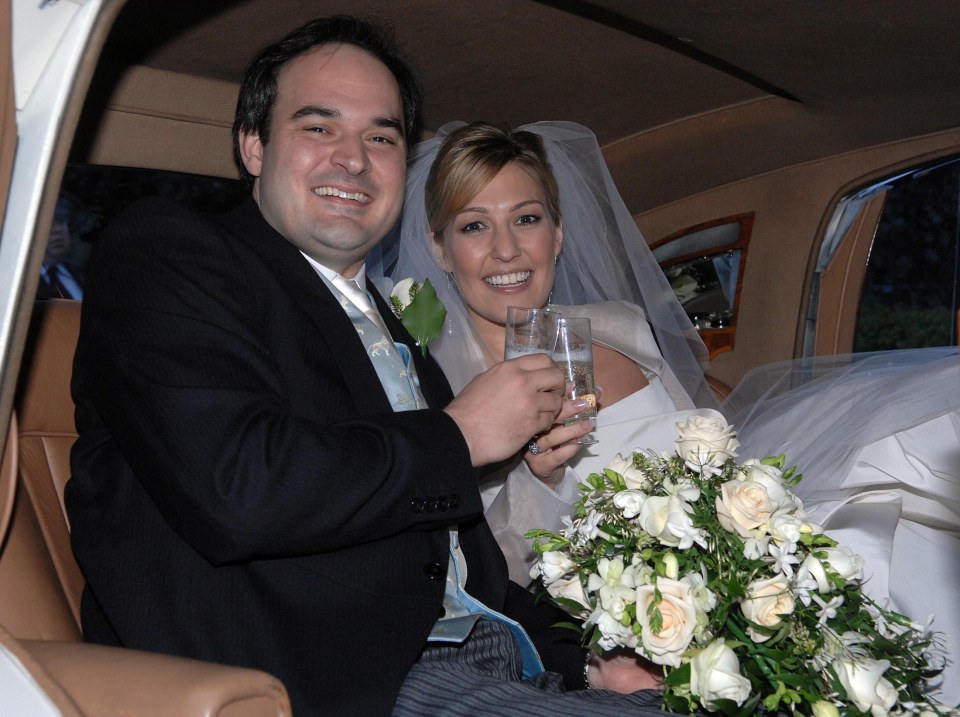 Kelly got married to Tom Cates in 2007, although they divorced in 2021