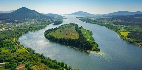 Abandoned Boega Island in Portugal could soon be home to a new theme park