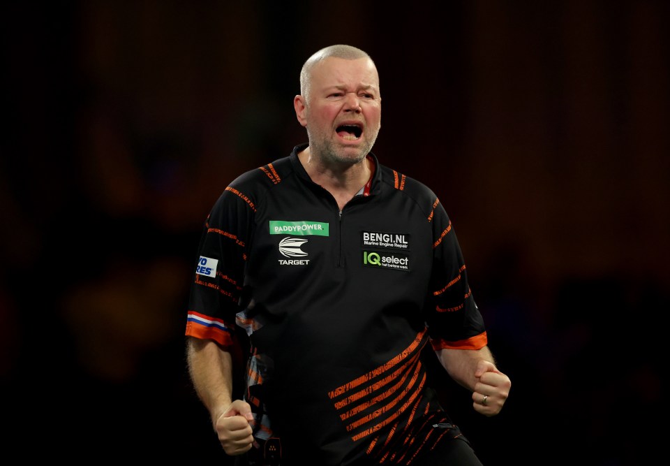 Raymond van Barneveld revealed that 'people don't recognise him anymore'